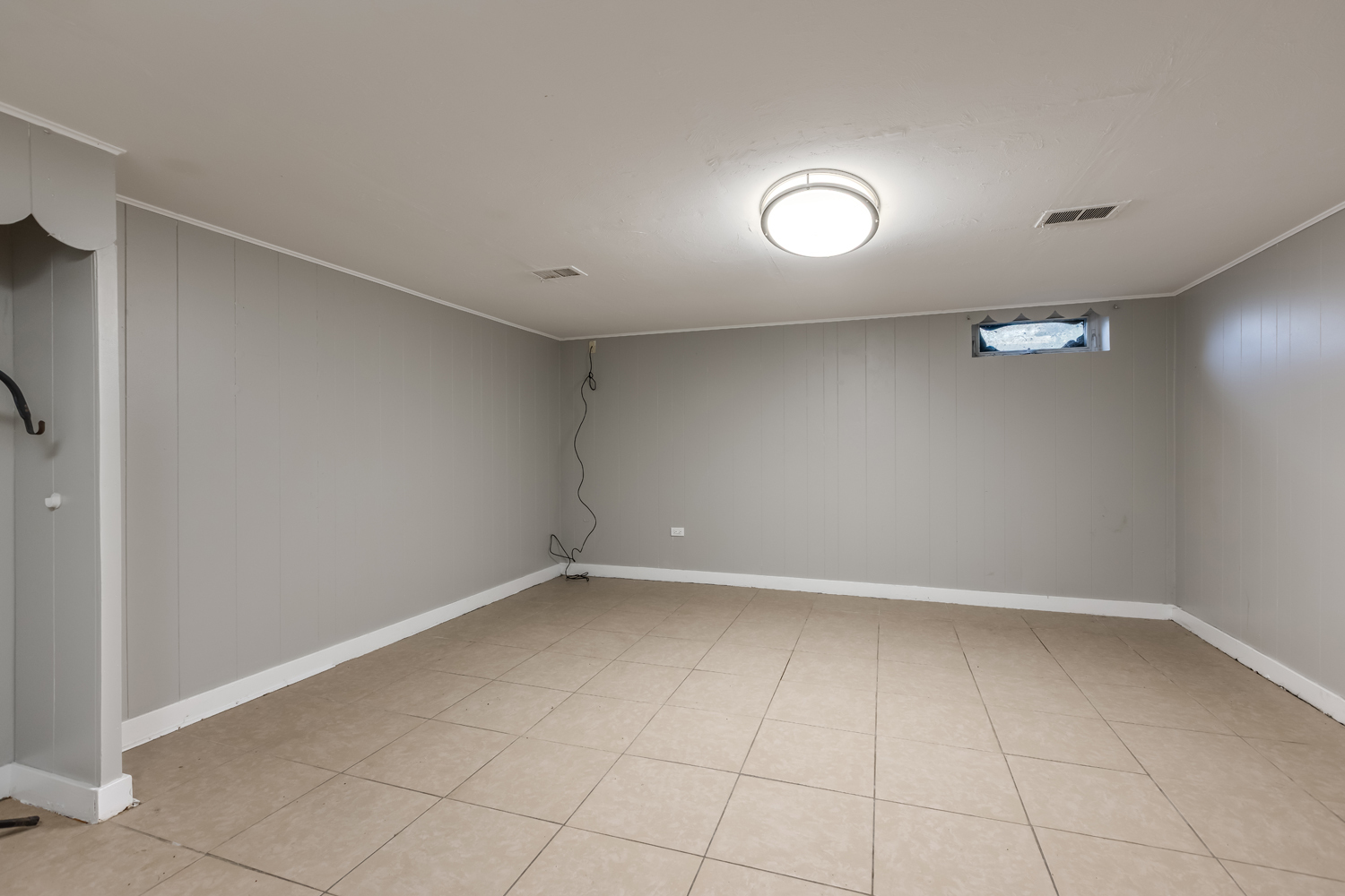 4720 Main Street A Property Photo 18