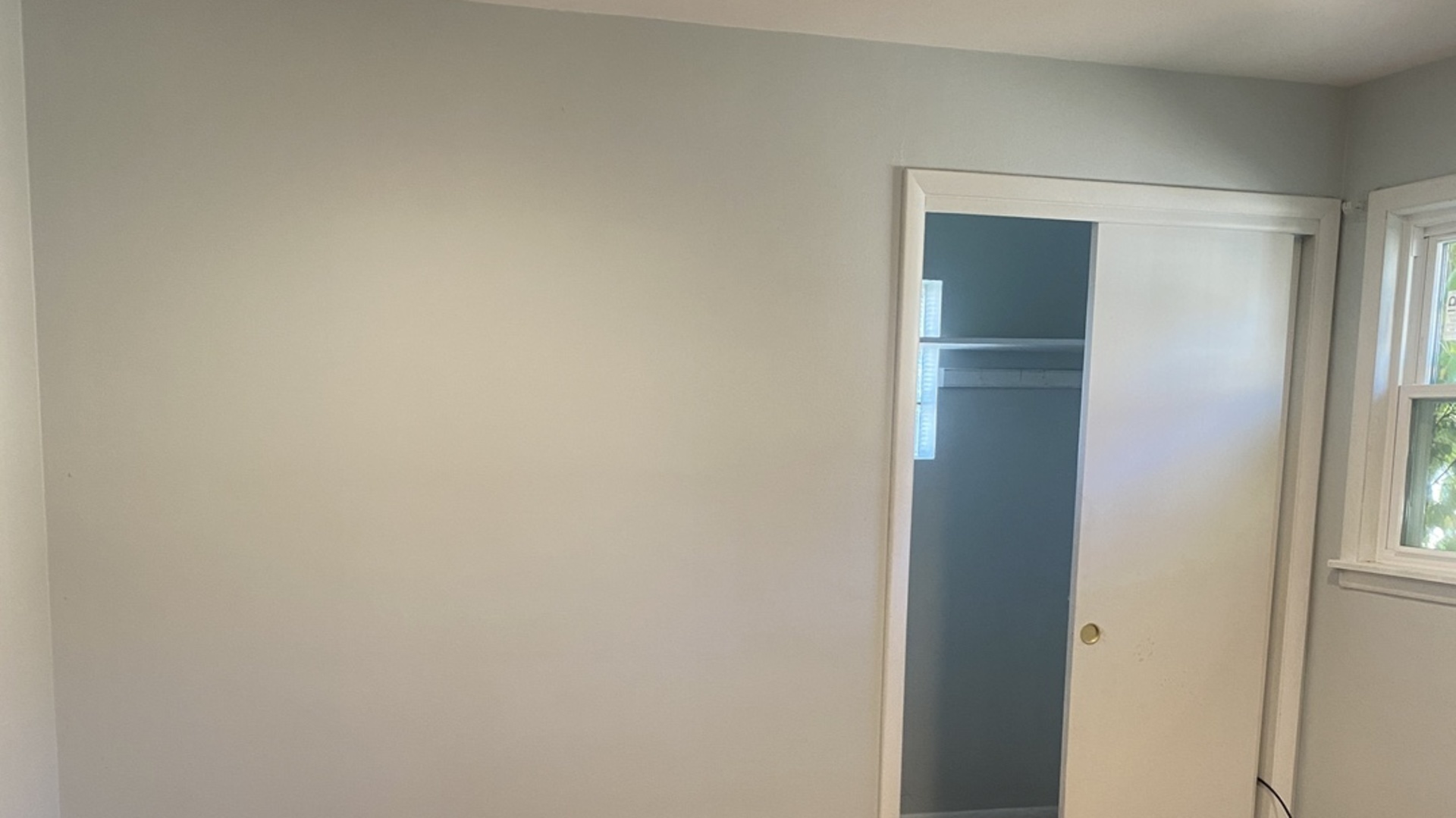 12321 S Green Street Property Photo 6