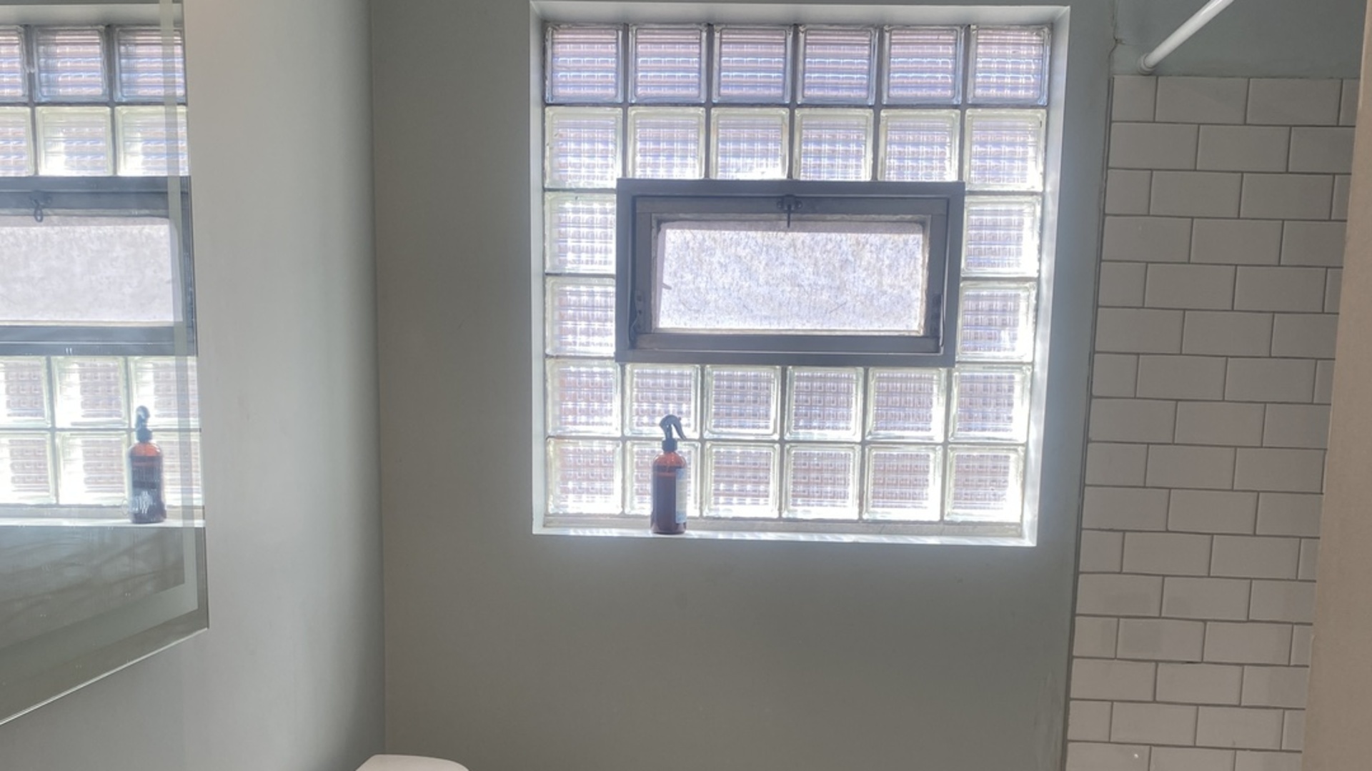 12321 S Green Street Property Photo 8