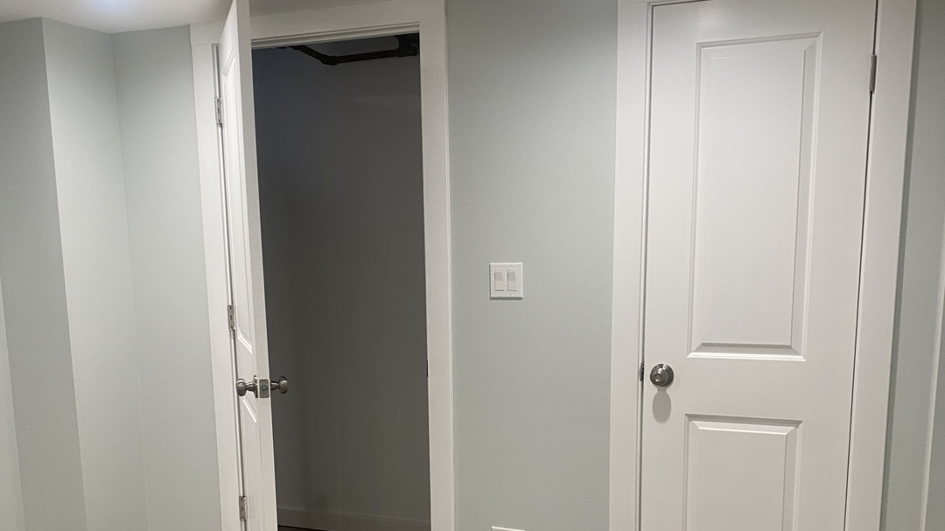 12321 S Green Street Property Photo 12