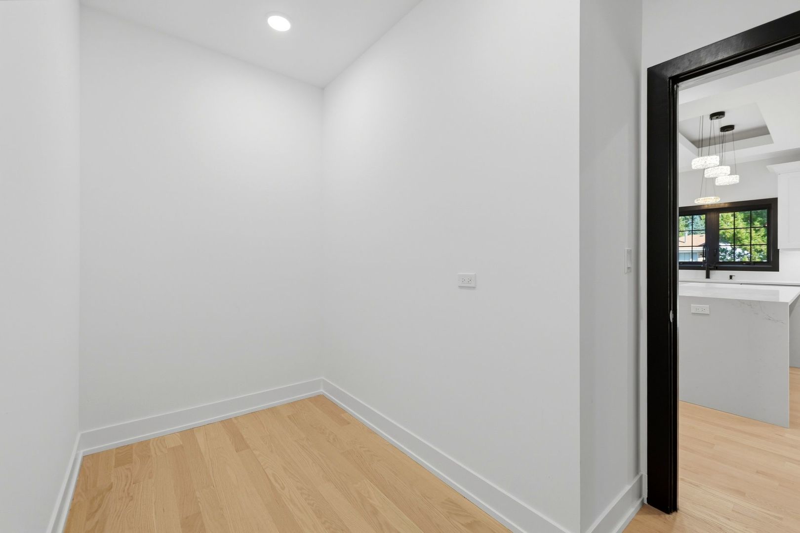 9235 Crescent Court Property Photo 18