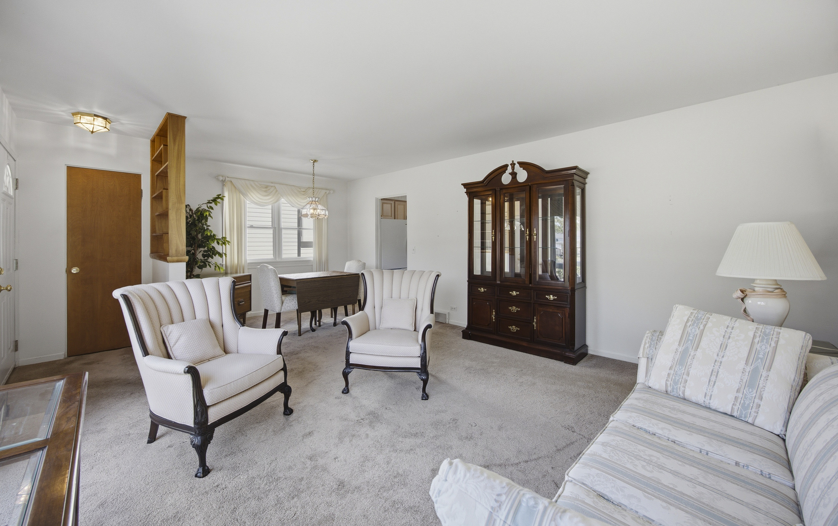 455 N Maple Avenue Property Photo 4