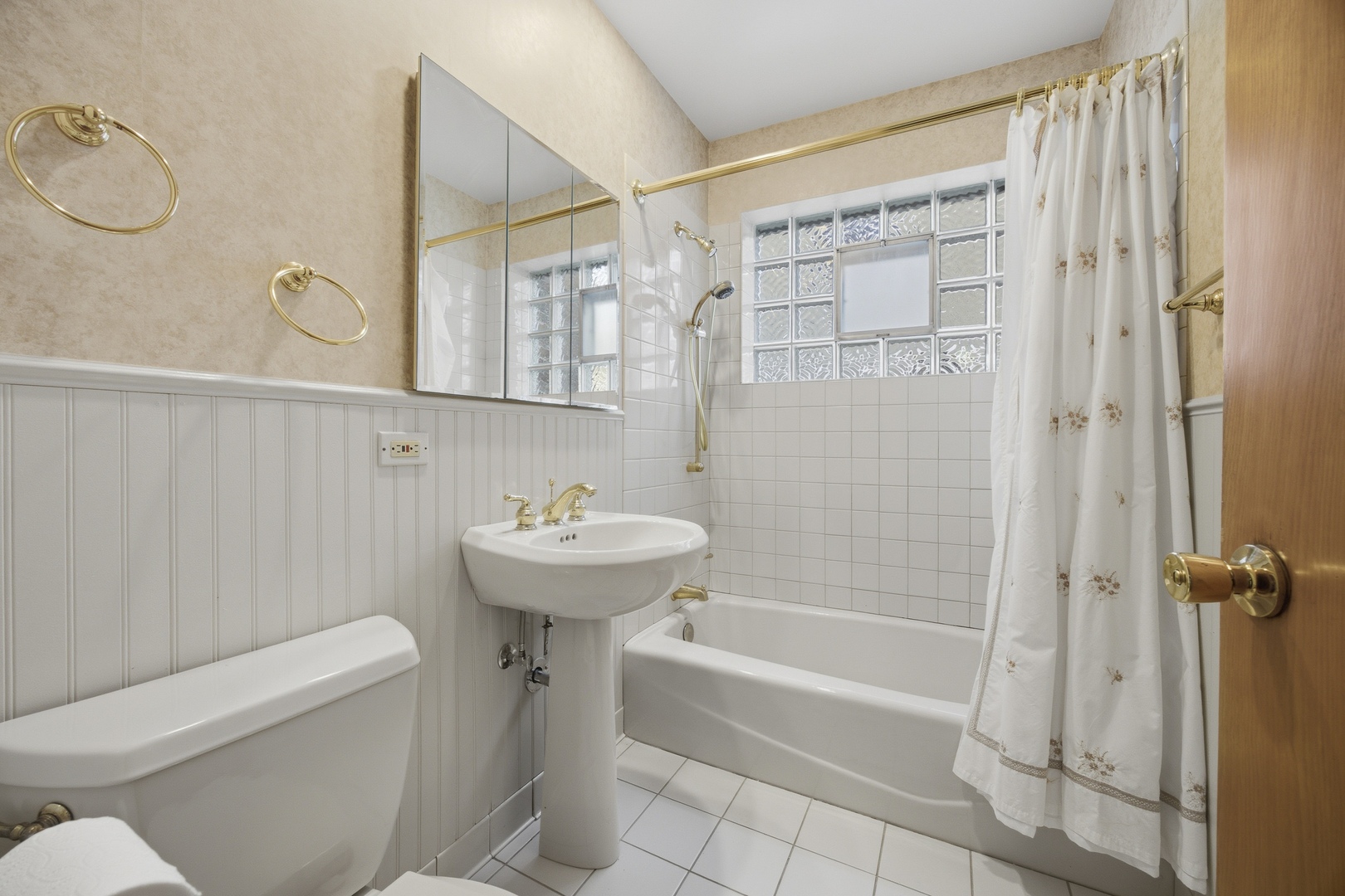 455 N Maple Avenue Property Photo 9