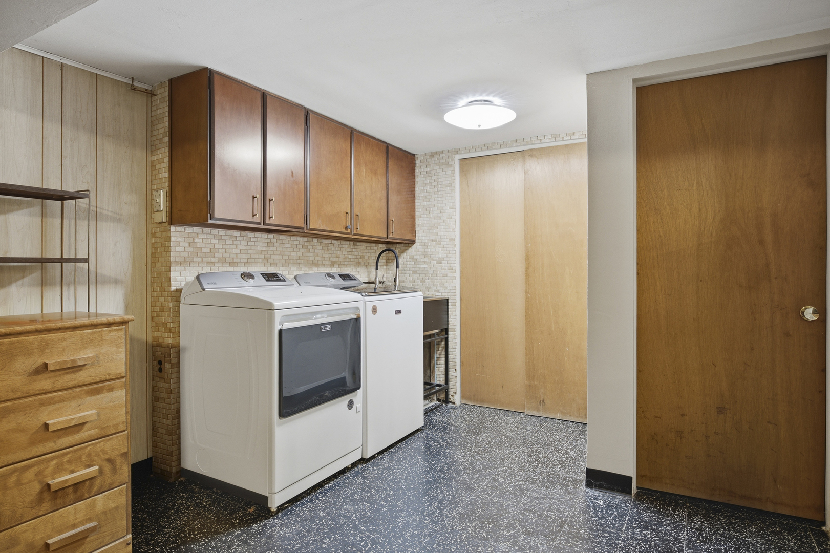 455 N Maple Avenue Property Photo 13