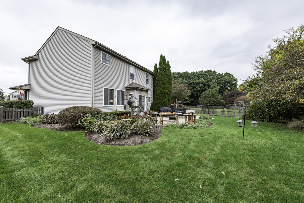821 Woodhill Court Property Photo 2
