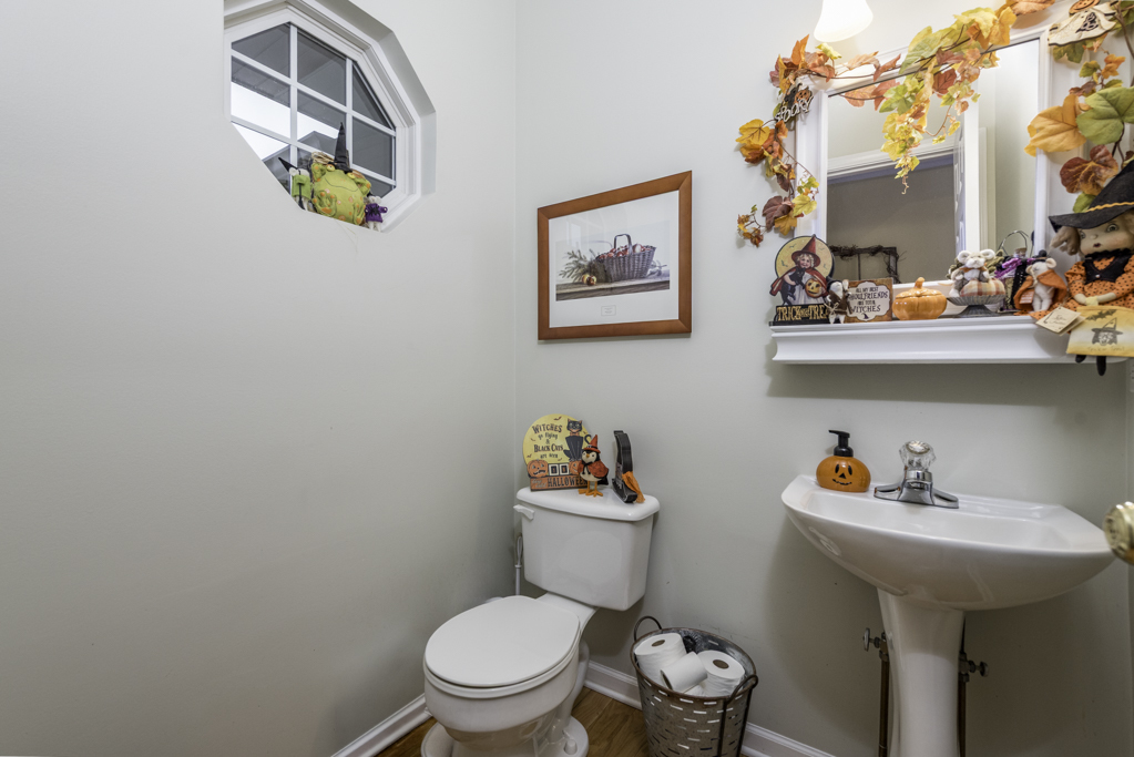 821 Woodhill Court Property Photo 12