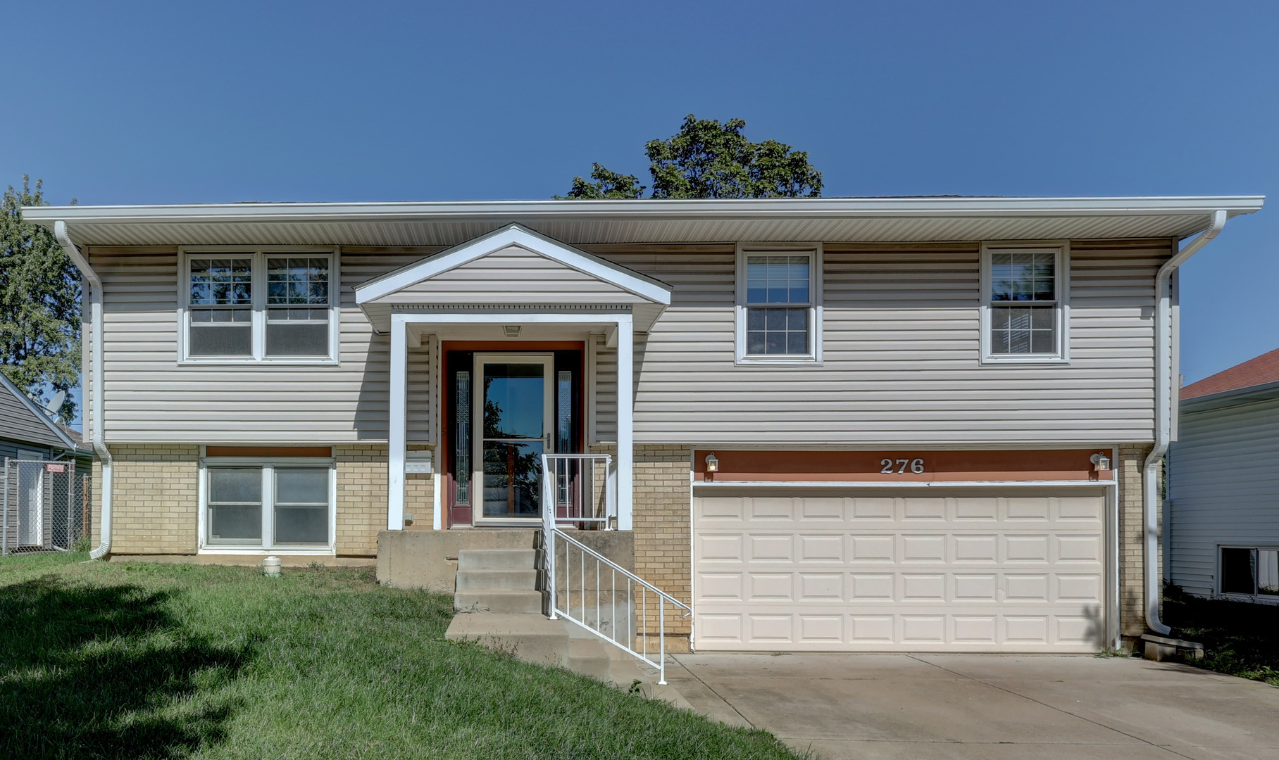 276 E Wrightwood Avenue Property Photo 1