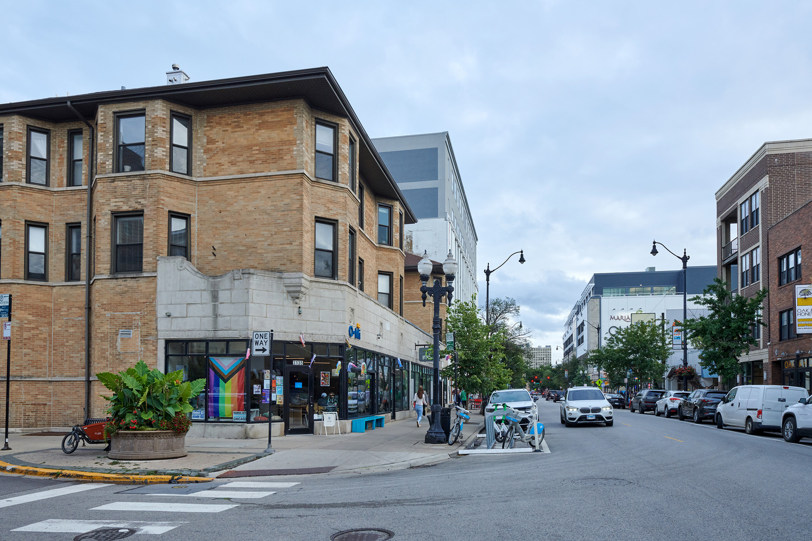 3125-35 N Broadway Avenue Property Photo 1