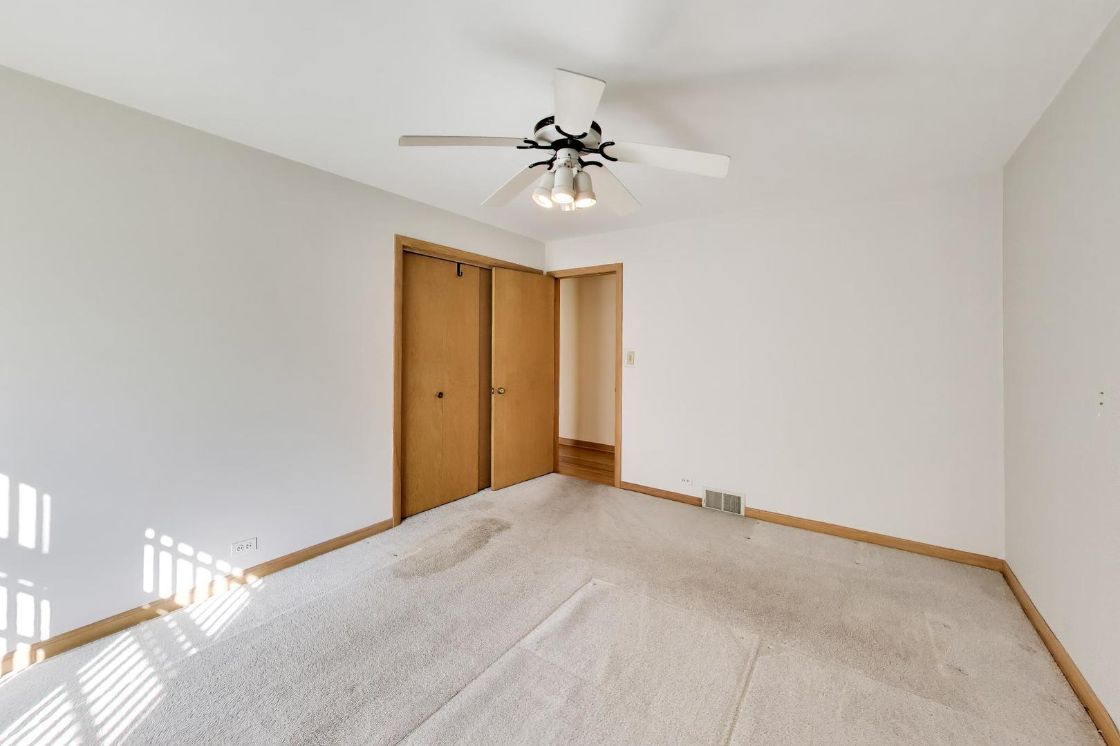 1201 S Lincoln Avenue Property Photo 23