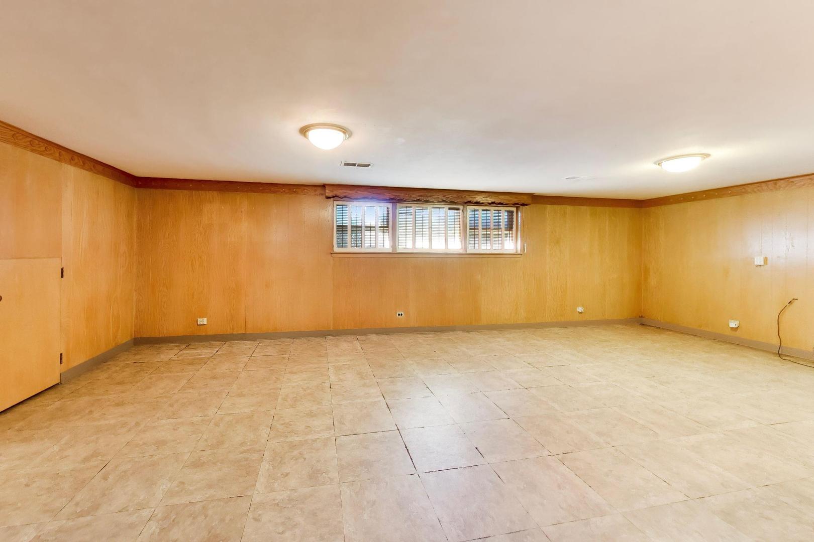 1201 S Lincoln Avenue Property Photo 27