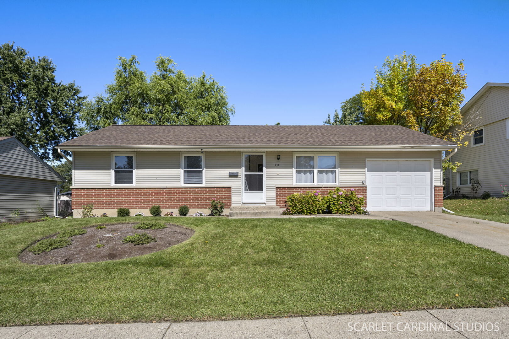 712 Larsen Avenue Property Photo 1