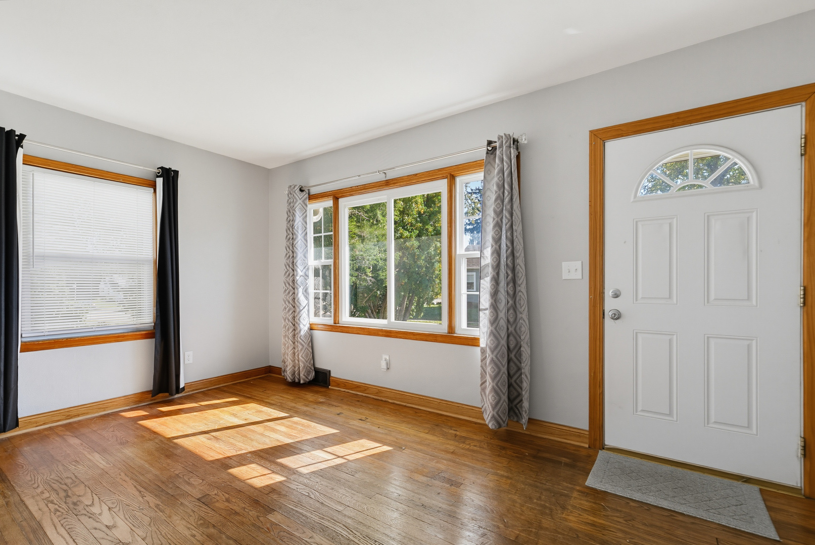 244 W 31st Street Property Photo 5