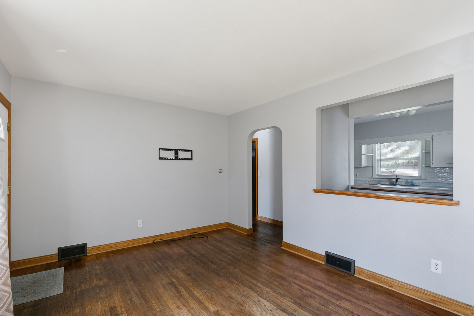 244 W 31st Street Property Photo 6