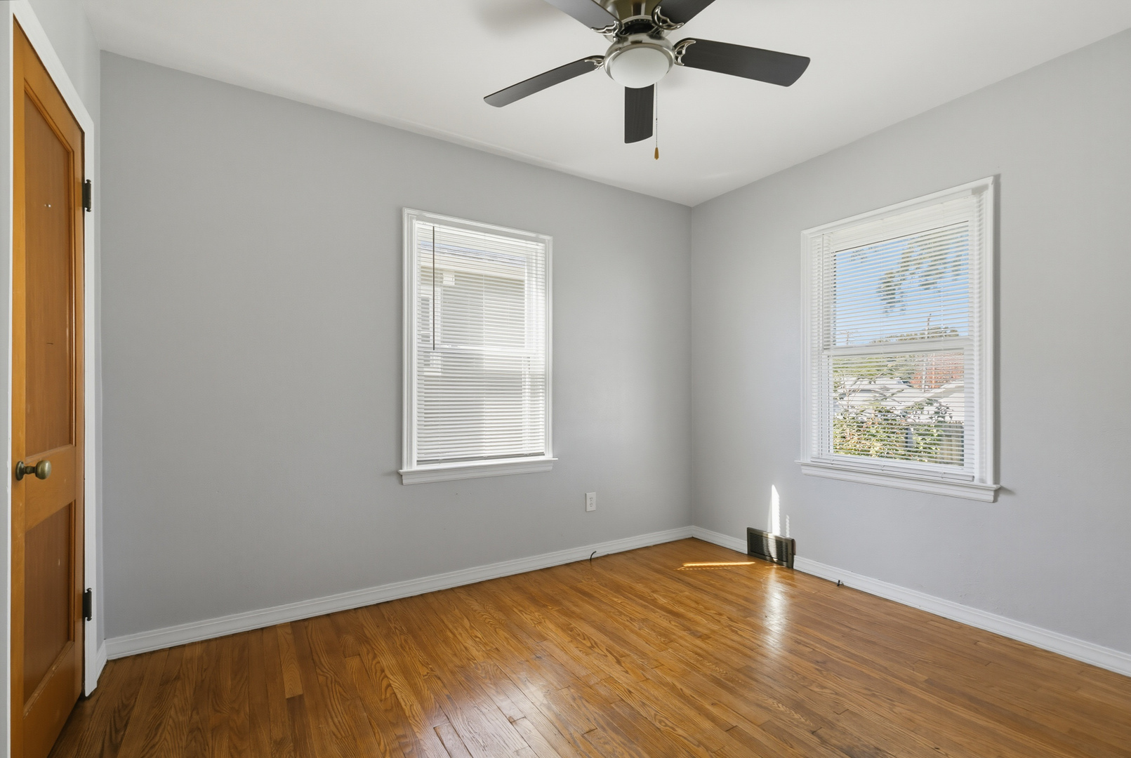 244 W 31st Street Property Photo 13
