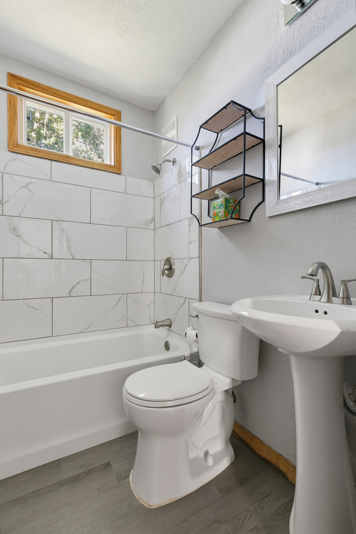 244 W 31st Street Property Photo 17