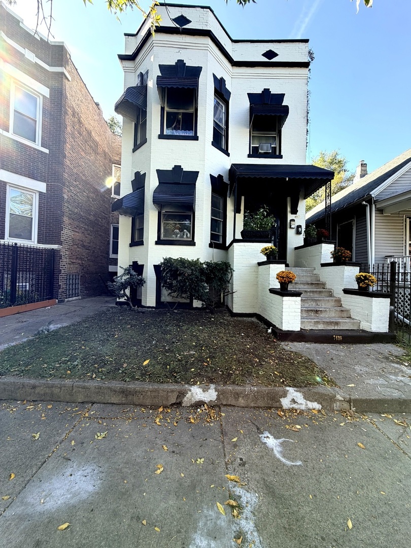 7430 S Evans Avenue Property Photo 1