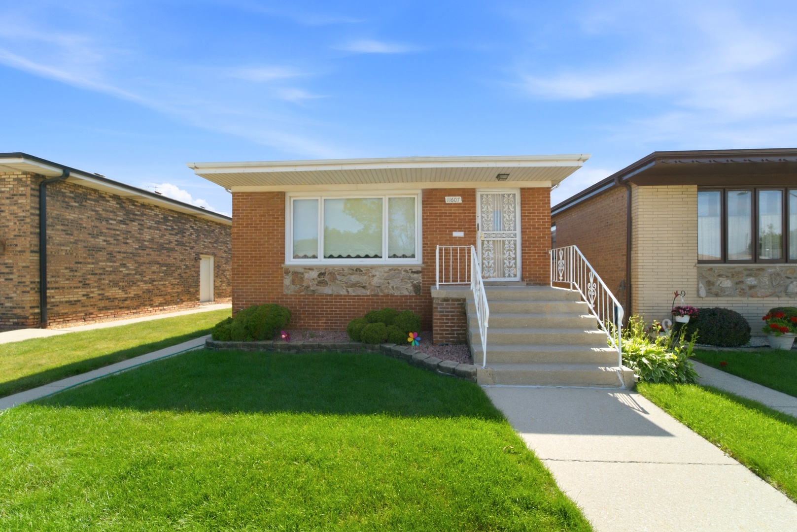11607 S Avenue J Property Photo 1