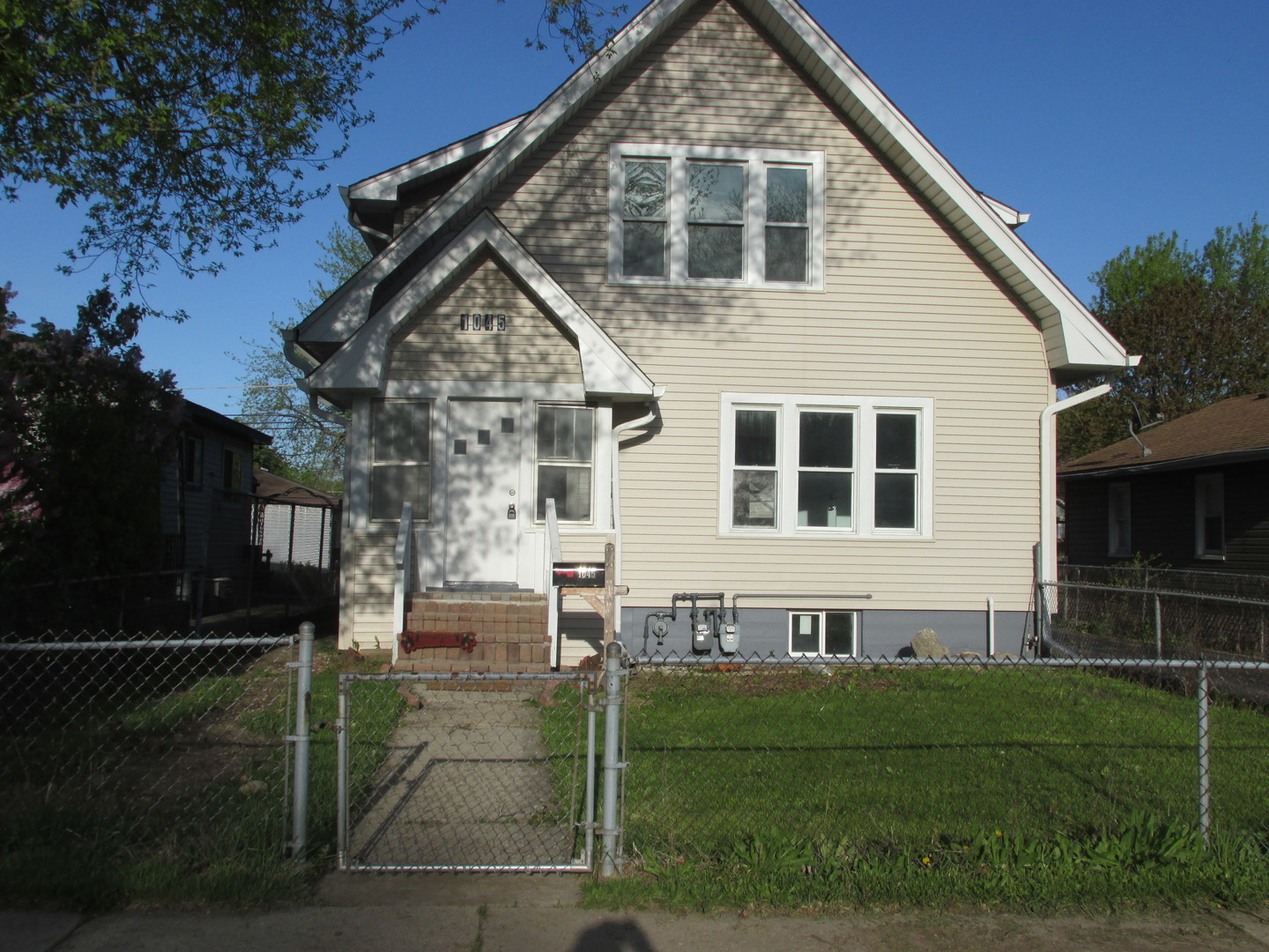 1045 Yeoman Street 2 Property Photo 1