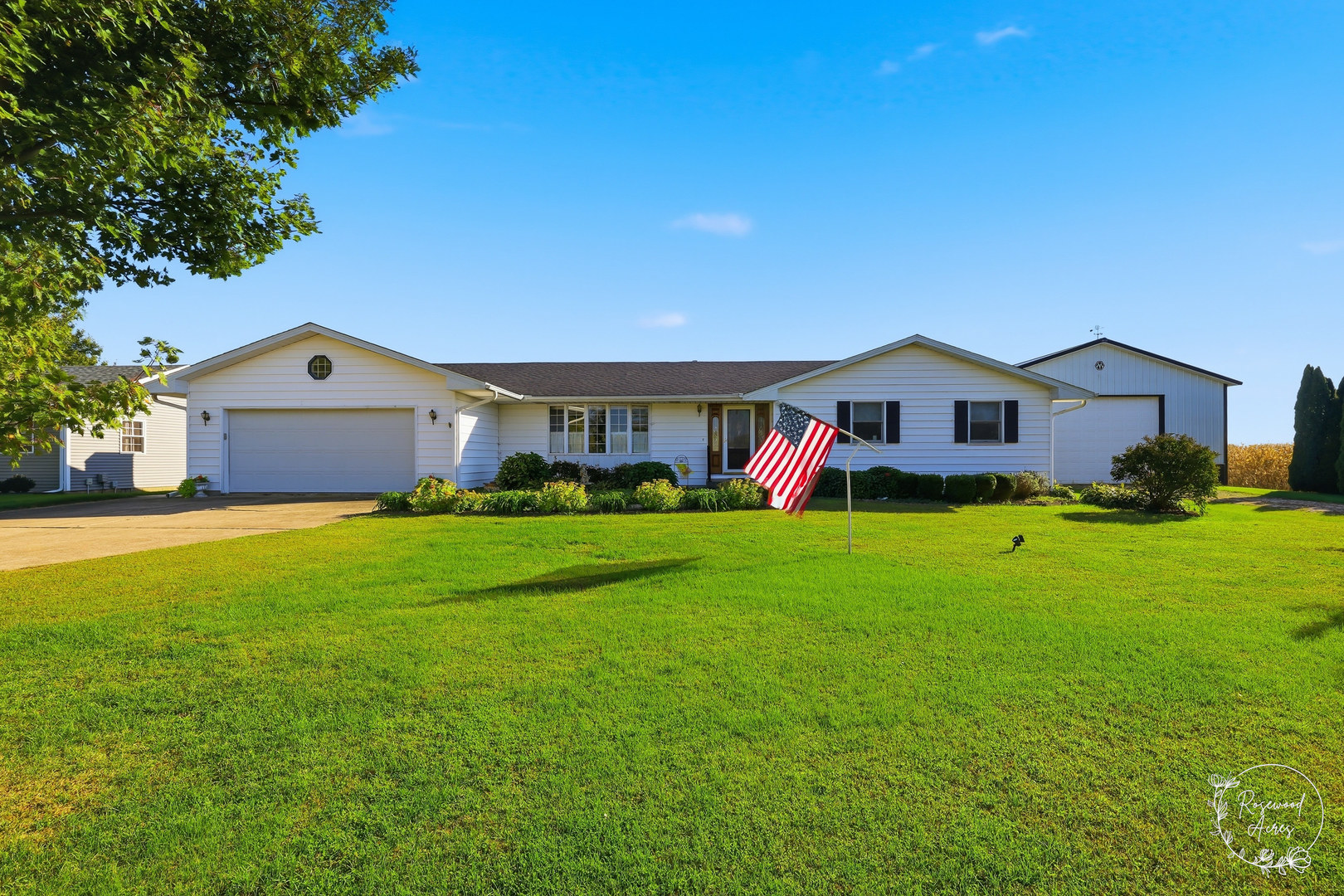 1915 E 1850n Road Property Photo 1