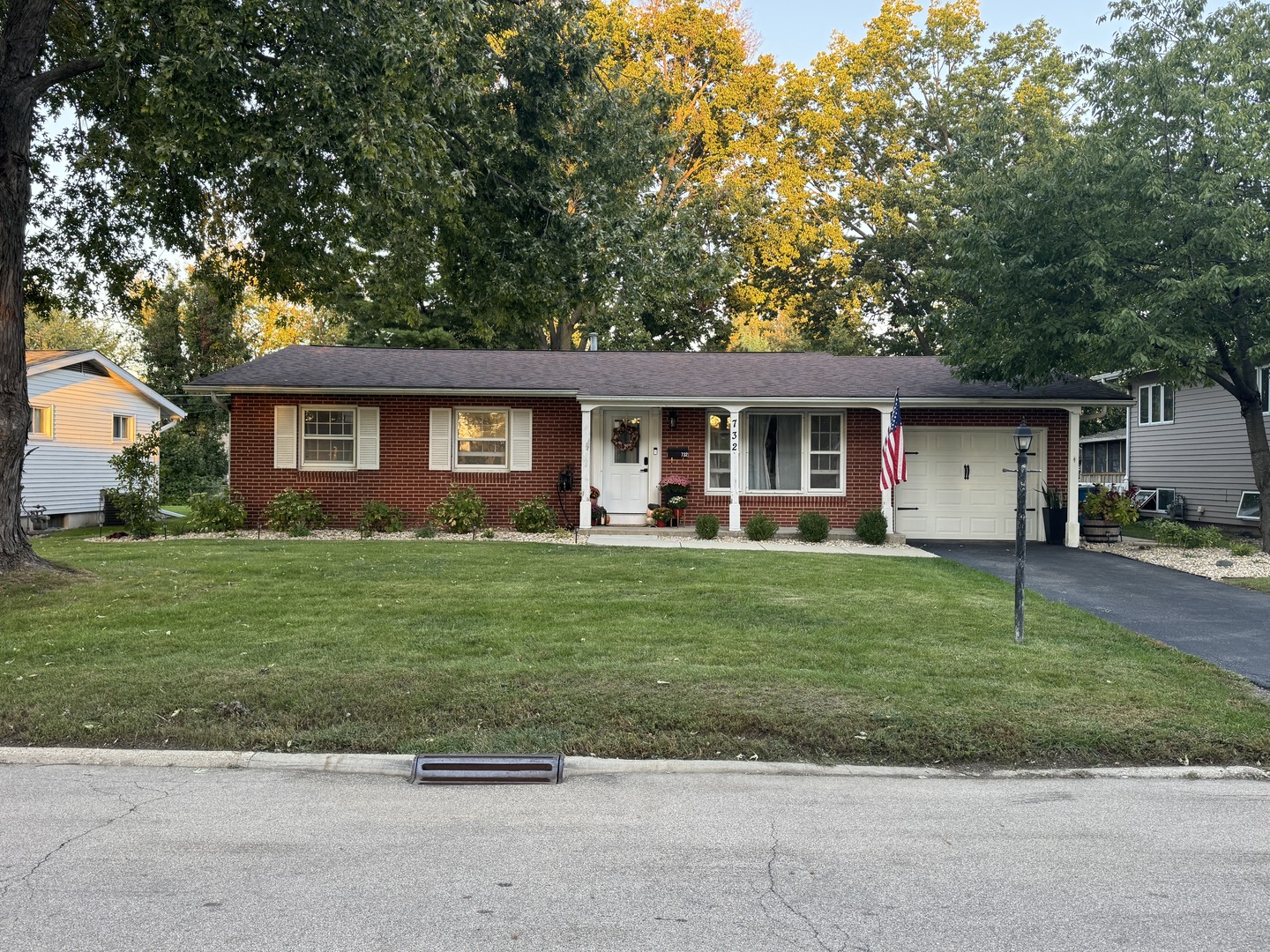 732 Fort Street Property Photo 1