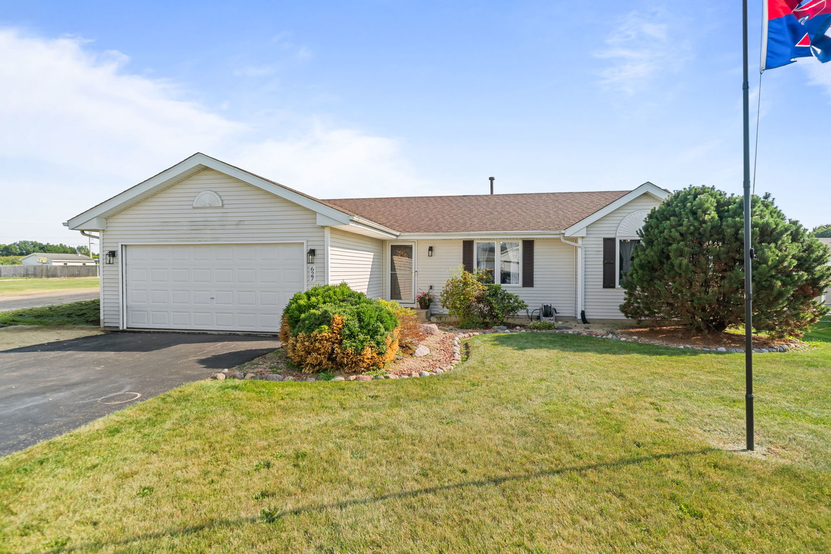 627 Cranbrook Property Photo 1