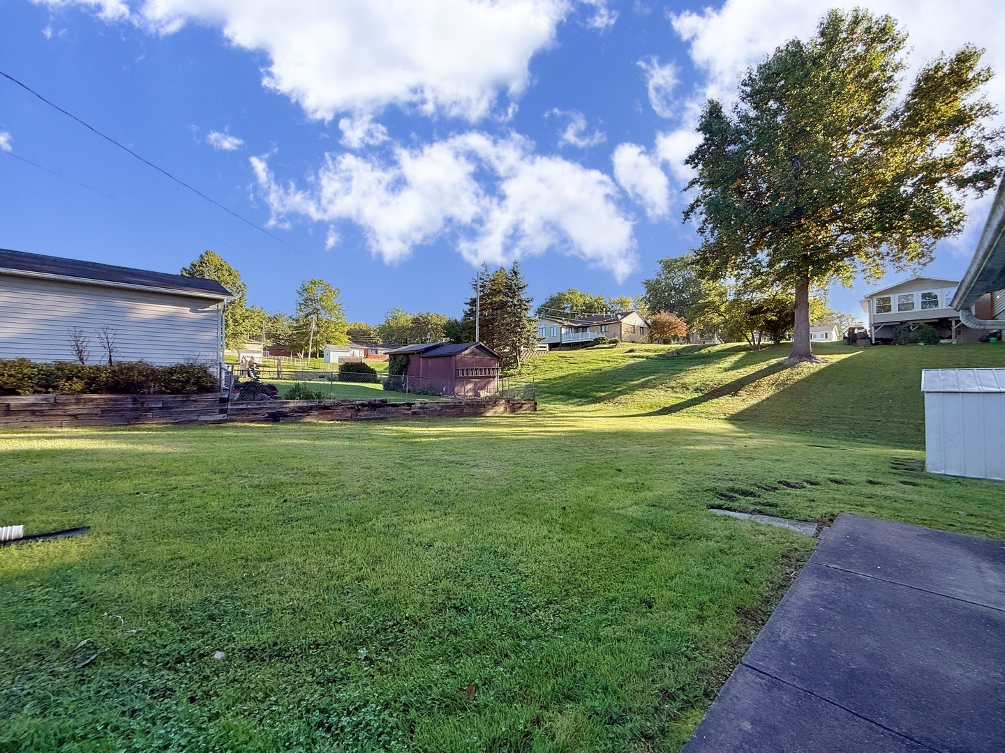 235 Cherry Court Property Photo 26