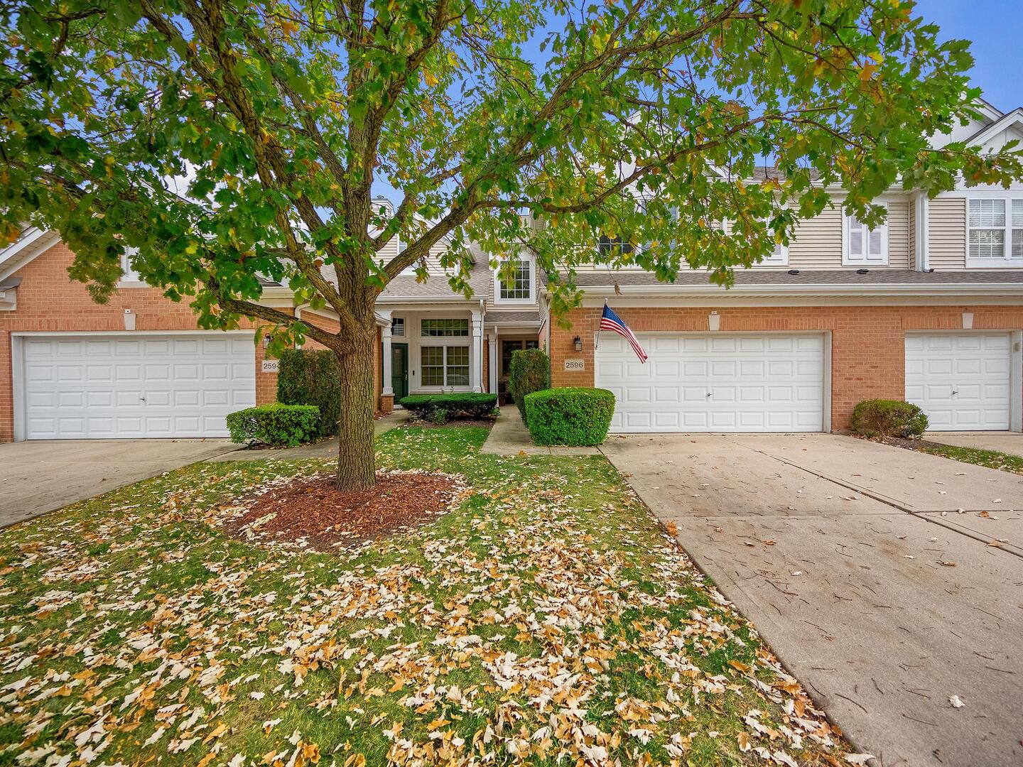 2596 Camberley Circle Property Photo 1