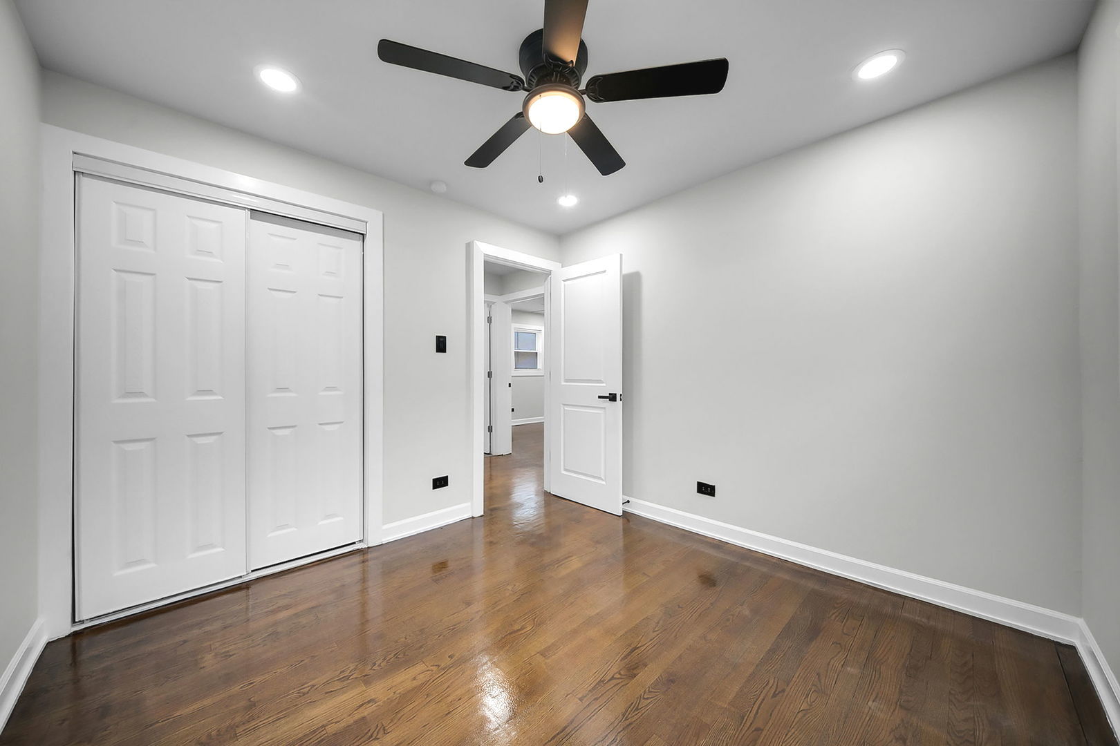 6525 S Bell Avenue Property Photo 15