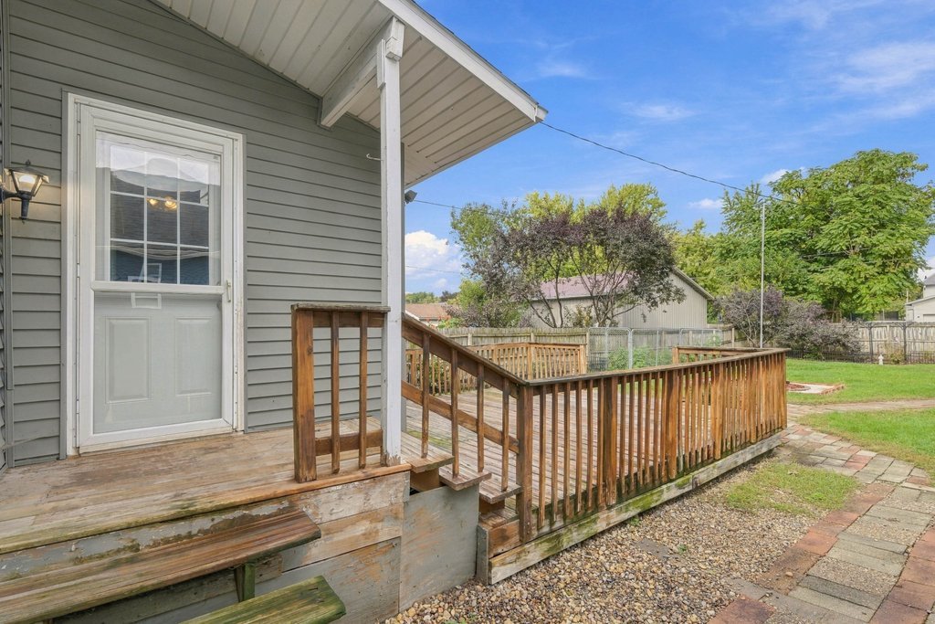 608 3rd Avenue Property Photo 4