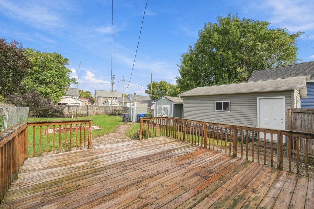 608 3rd Avenue Property Photo 6