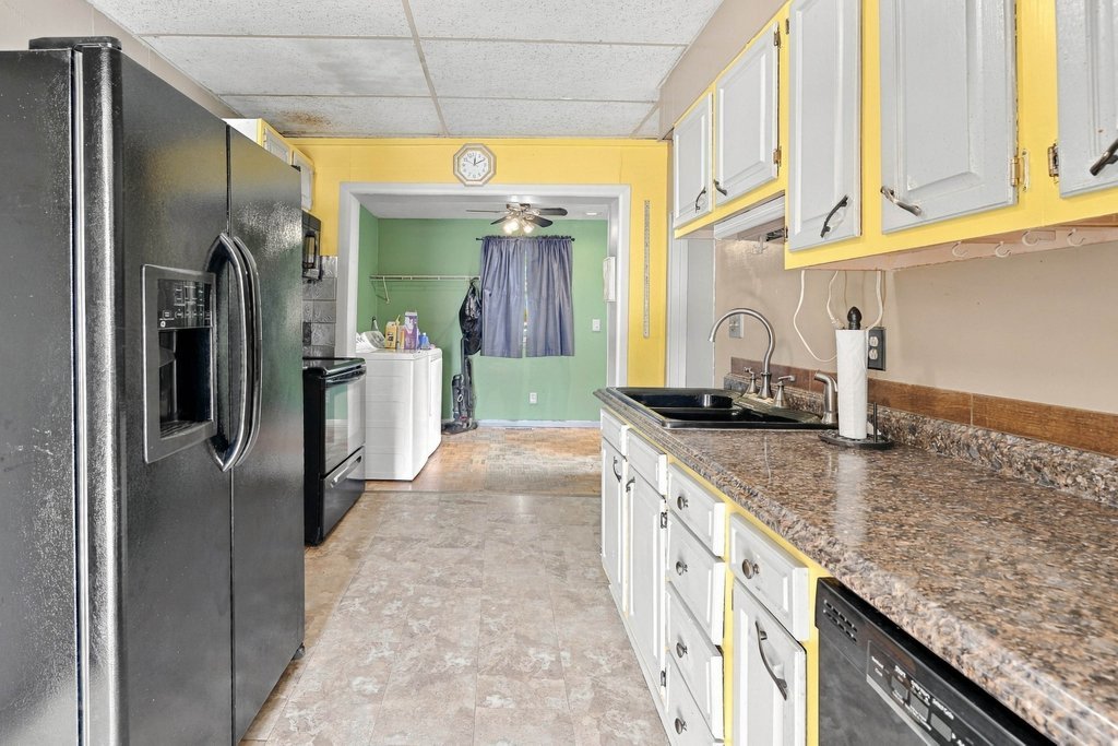 608 3rd Avenue Property Photo 20