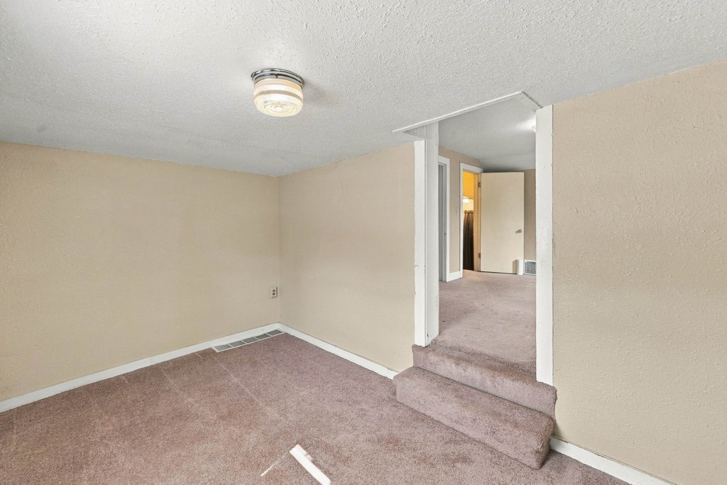 608 3rd Avenue Property Photo 26