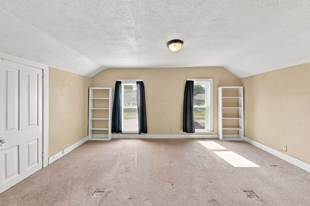 608 3rd Avenue Property Photo 29