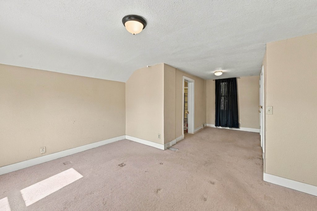 608 3rd Avenue Property Photo 31