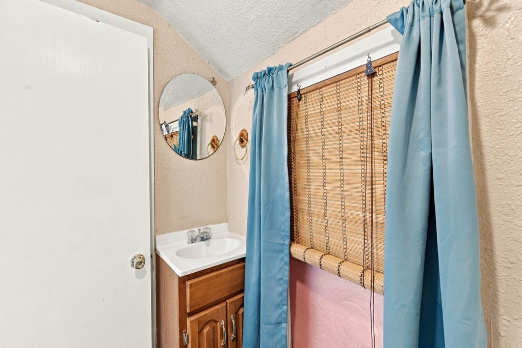 608 3rd Avenue Property Photo 33