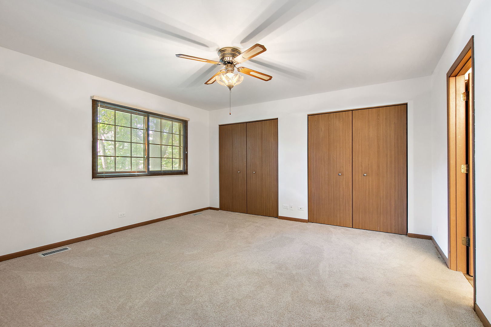 320 Woodridge Circle B Property Photo 10