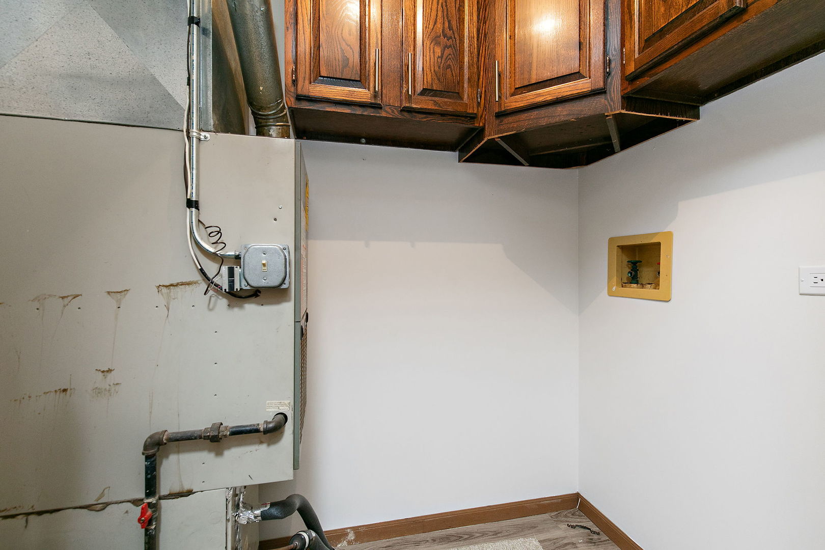 320 Woodridge Circle B Property Photo 17