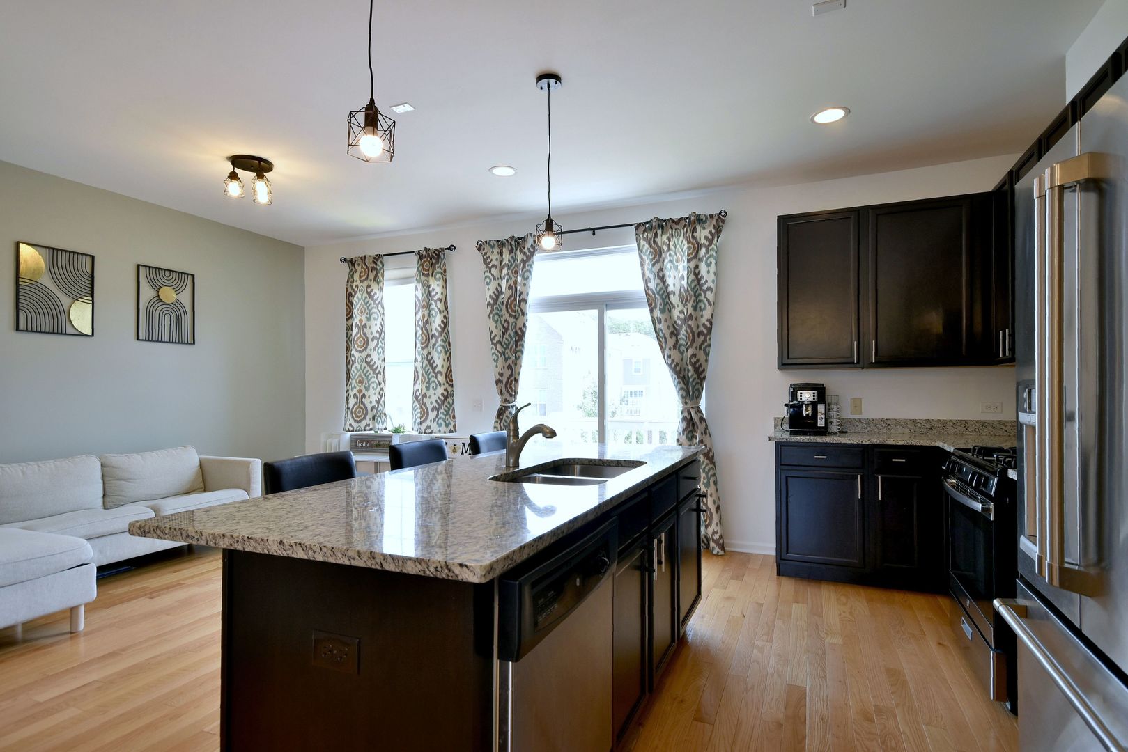 803 Lee Street Property Photo 8