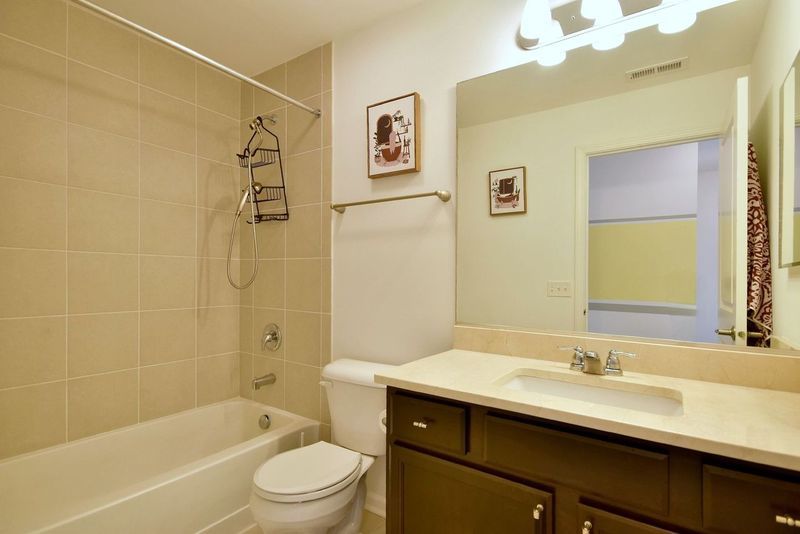 803 Lee Street Property Photo 17