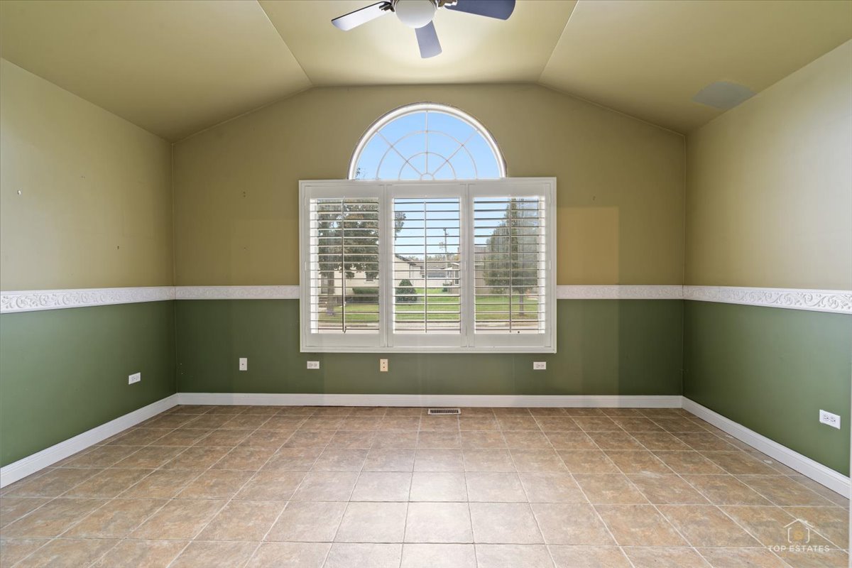 6613 Conrad Avenue Property Photo 18