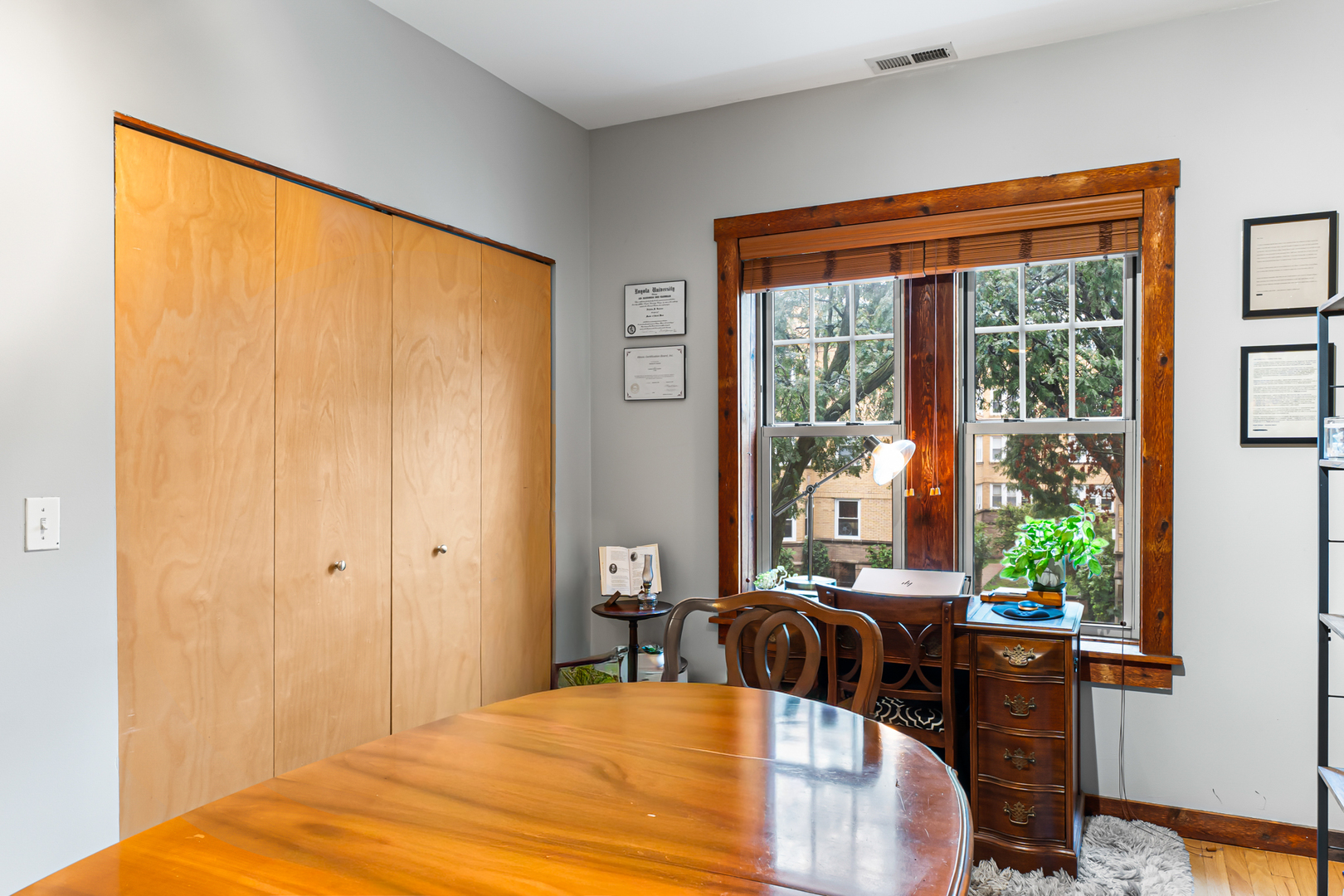 2021 W Arthur Avenue 2e Property Photo 14