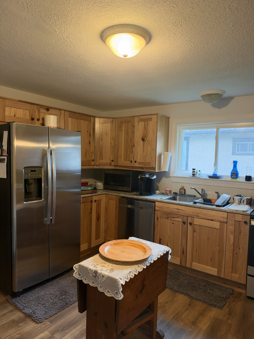 305 4th Avenue Property Photo 3