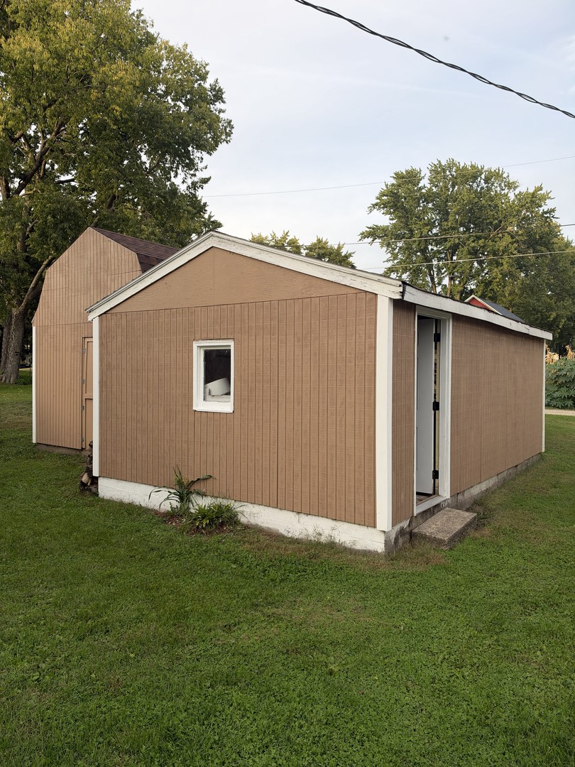 305 4th Avenue Property Photo 15