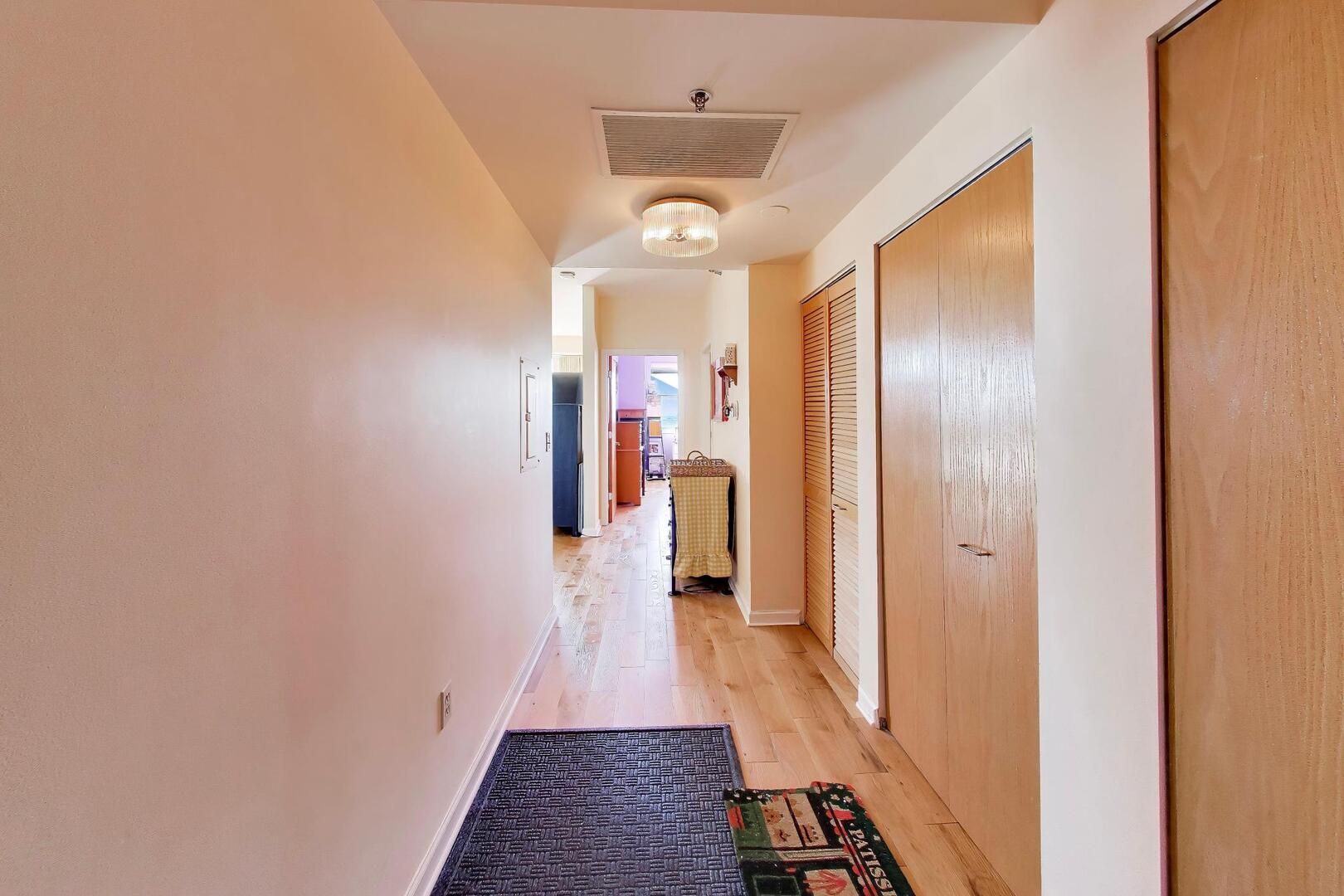 5 E 14th Place 1606 Property Photo 2