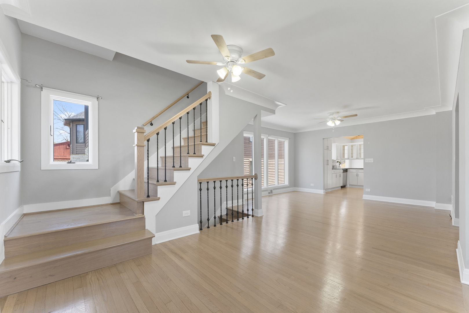 161 W Greenfield Avenue Property Photo 3