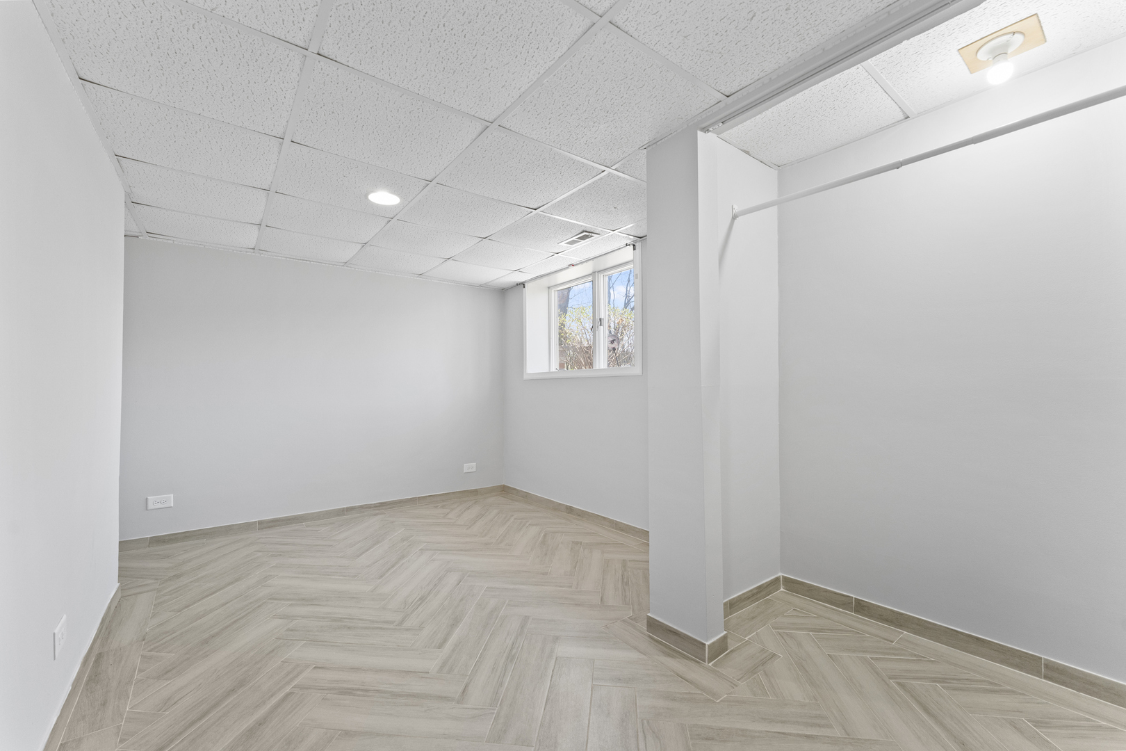 161 W Greenfield Avenue Property Photo 22