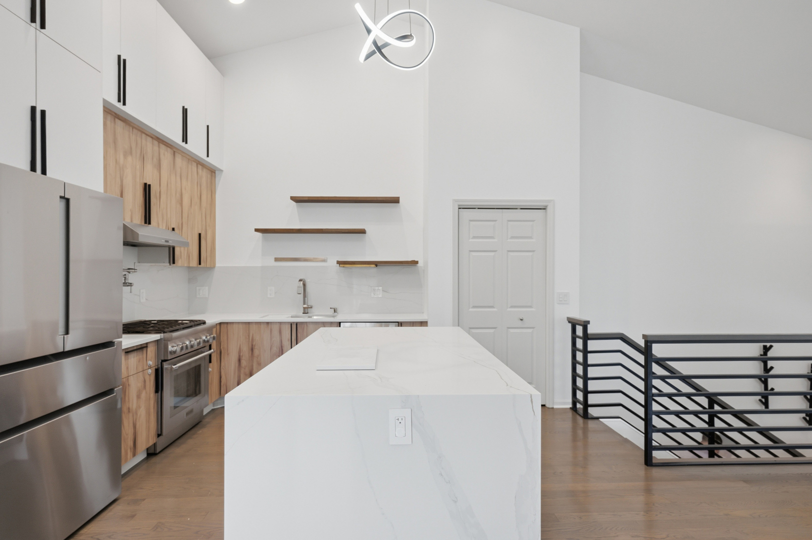 60 E Hattendorf Avenue Property Photo 10