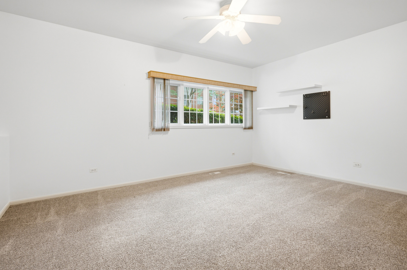 60 E Hattendorf Avenue Property Photo 31