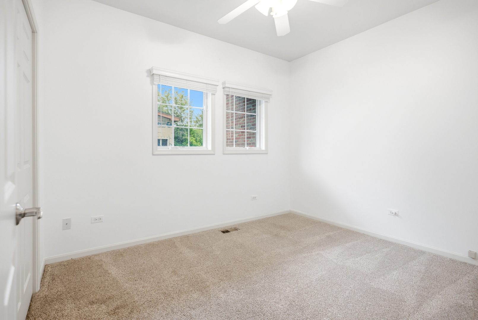 60 E Hattendorf Avenue Property Photo 32
