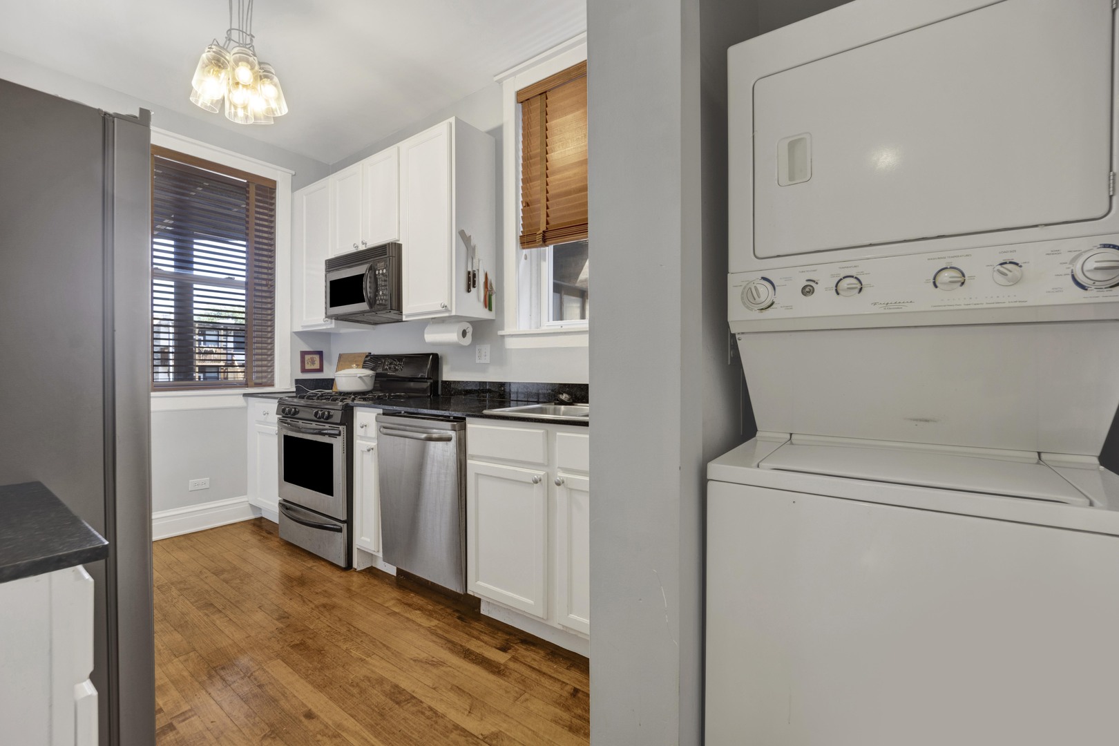 4457 N Beacon Street 2 Property Photo 15